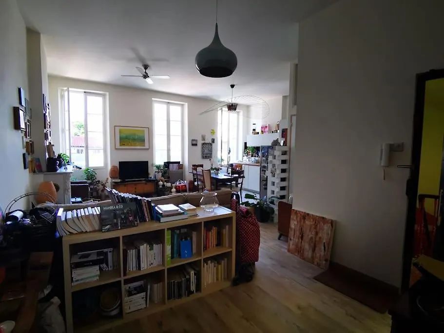 Apartment Marseille Appartement Spacieux Et Lumineux