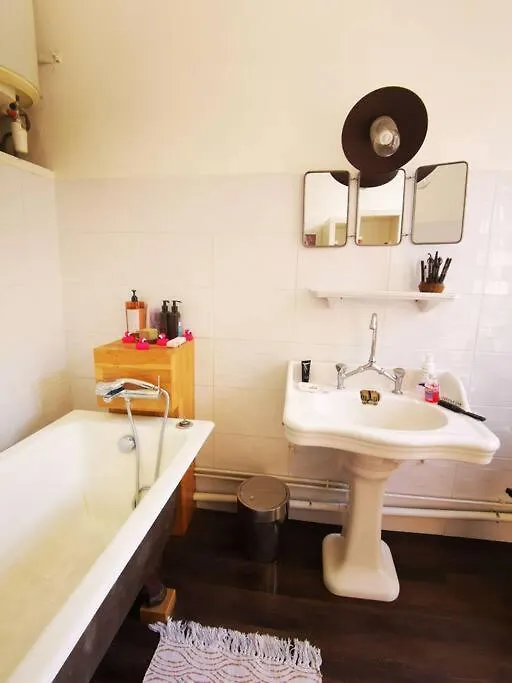 Apartment Marseille Appartement Spacieux Et Lumineux